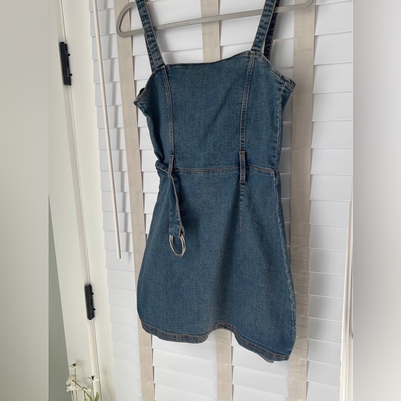 H&M jean dress - Picture 2 of 5